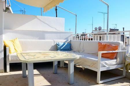 Apartamento Mia'S Atelier, Balcony To Acropolis Atenas Exterior foto